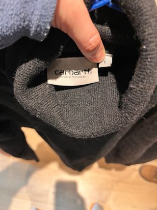 Jersey Carhartt Negro Cuello Alto Lana