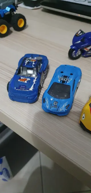 modellini auto e moto set 7 pezzi