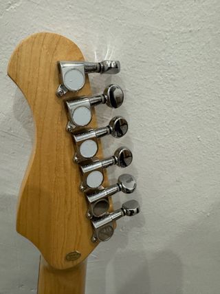 Guitarra Eléctrica OQAN Sunburst