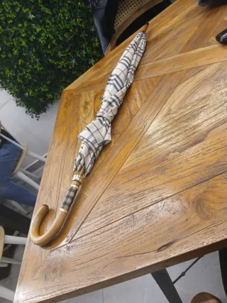 Paraguas Burberry Beige