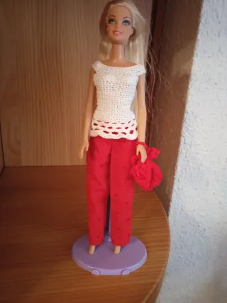 Traje de crochet para Barbie