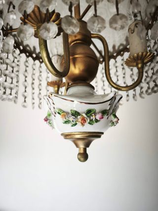 Candeeiro Antigo de Teto Decorado