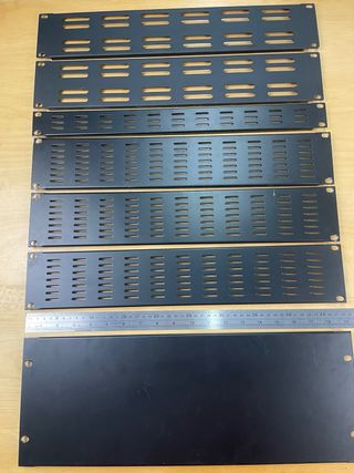 Tapas ciegas para rack