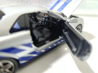 Miniatura Nissan Skyline GTR 1:32