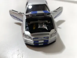 Miniatura Nissan Skyline GTR 1:32