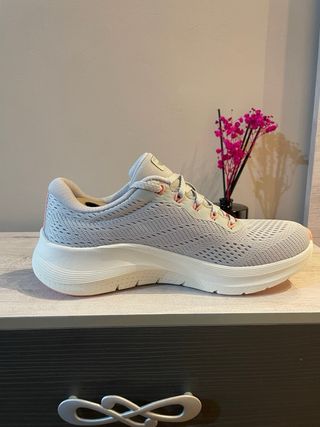 Zapatos Skechers Arch Fit Talla 38 Gris/Rosa