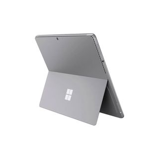 Microsoft Surface Pro 8 Táctil + Teclado Gris Noche 13" i5 1145G7, 8GB, SSD 256GB, 3K, Plata, A+