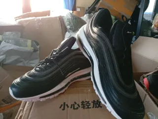 Zapatillas Negras y blanco