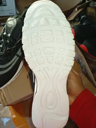 Zapatillas Negras y blanco