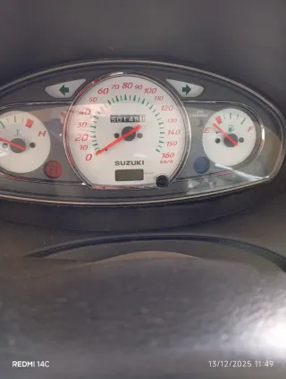 Moto Scooter Suzuki Blanca 200cc