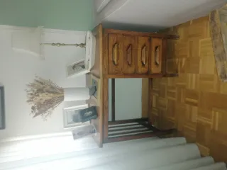 Escritorio antiguo madera maciza.