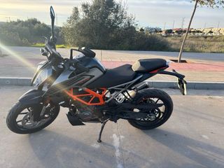 KTM Duke 125cc - solo 940km