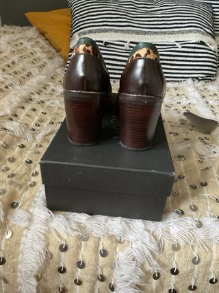 Mocasines tacón Bimba Lola estampado leopardo Piel