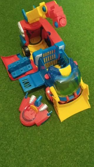 Superthings Rescue Truck