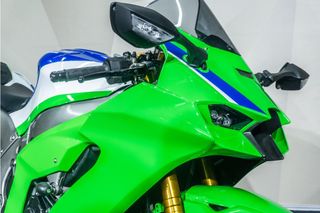 KAWASAKI ZX 1O R 40 ANIVERSARIO REESTRENO * 40TH ANIVERSARIO * AKRAPOVIC * SHOWA * BREMBO *