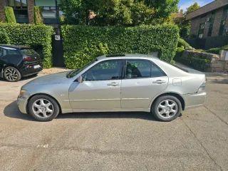 Lexus IS 1999