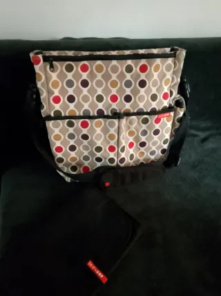 Bolso Skip Hop para carro de bebé