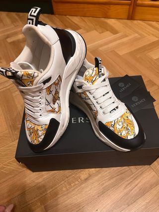 Zapatillas Versace Oro y Blanco