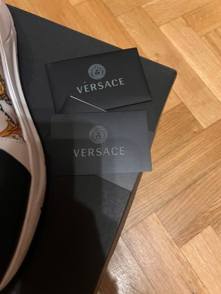 Zapatillas Versace Oro y Blanco