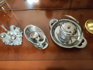 Juego azucarero, salsera y salero