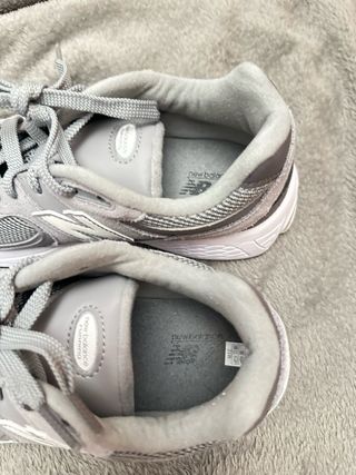 Zapatillas New Balance Gris y Blanco originales