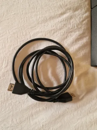 PS4 Original FAT 500GB Negra + mando