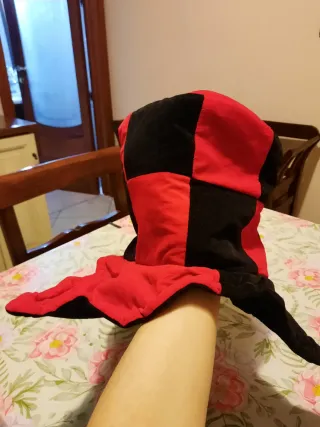 Cappello giullare Carnevale rosso e nero