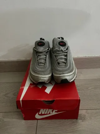 Zapatillas Nike Air Max Plata y Rojo