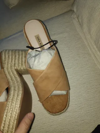 Sandalias Zara cuña verano beige/marrón