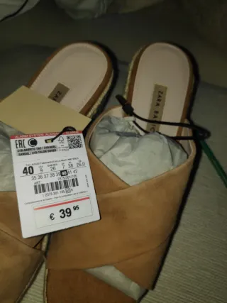 Sandalias Zara cuña verano beige/marrón