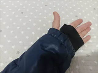 Abrigo corto plumífero marino