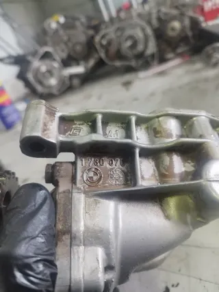 Bomba de aceite BMW M52B28 286S1