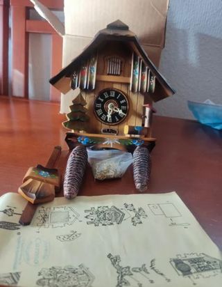 Orologio a cucù meccanico nuovo