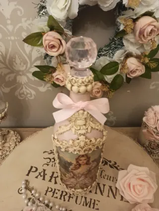 Botella Decorativa Rosa con Tapón Joya