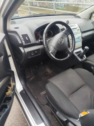 Toyota Corolla Verso 2.2 D4D | 7 Plazas | Nuevo