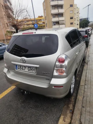 Toyota Corolla Verso 2.2 D4D | 7 Plazas | Nuevo