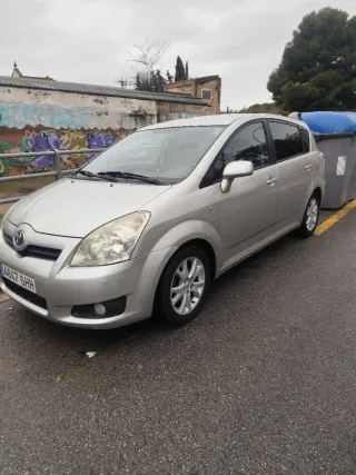 Toyota Corolla Verso 2.2 D4D | 7 Plazas | Nuevo