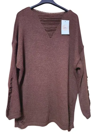 Jersey marrón de punto con hilos