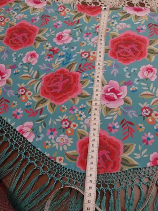 Mantoncillo estampado floral