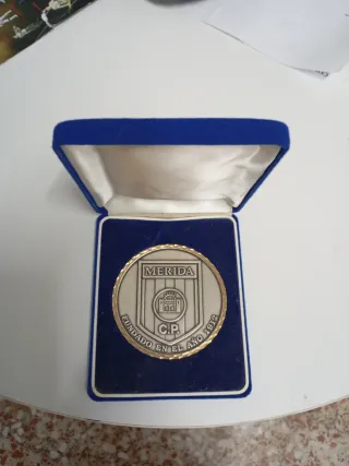 Insignia Mérida CP Fundado 1912 Coleccionismo