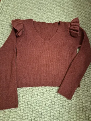 Jersey corto burdeos con volantes