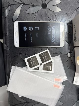 Samsung Galaxy J7 Blanco