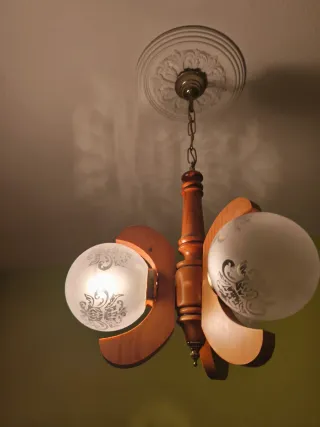 Lámpara de techo vintage madera 3 tulipas