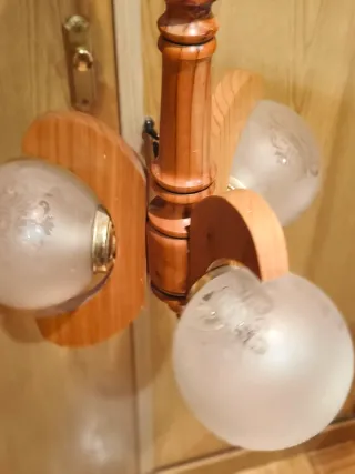 Lámpara de techo vintage madera 3 tulipas