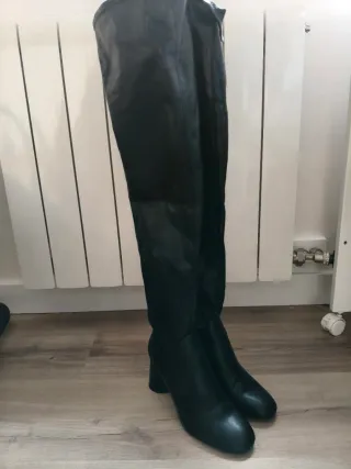 Botas Zara altas negras talla 38