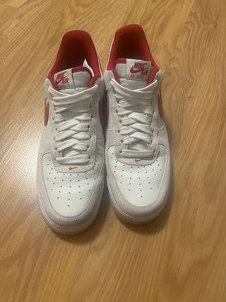 Nike Air Force 1 Blancas y Rojas