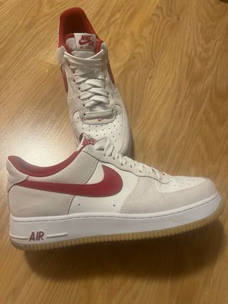 Nike Air Force 1 Blancas y Rojas