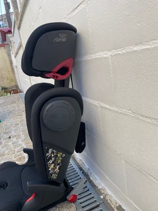 Asiento elevador Britax Römer Premium con ISOFIX