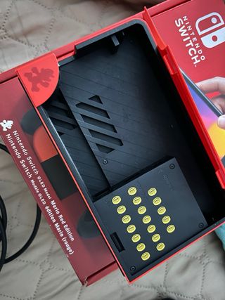 Nintendo Switch OLED Edizione Mario Rossa