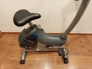 Bicicleta Estática BH Fitness Gris